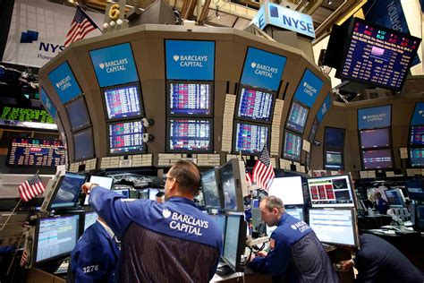 Dec 16, 2022 · Wall Street cerró la semana en n