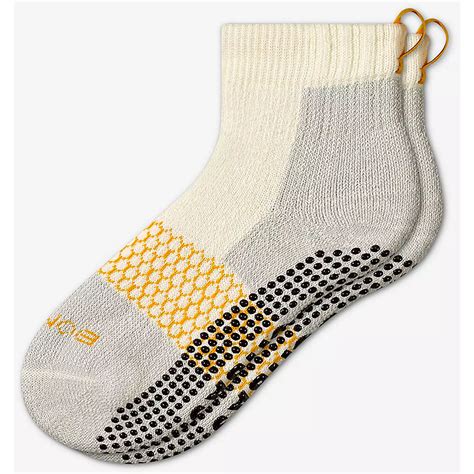 Bombas gripper socks. Jun 23, 2023 · You can expect to spend between $10 and $28 for a pair of Bombas socks. (Our top overall pick, Bombas’ Original Ankle Sock, is around $25.) Sets are more expensive, ranging from $50 to $175—although the cost per pair is often cheaper. The cost of Bombas socks depends on the material and style of the sock. 