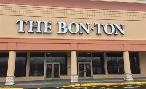 Bon Ton (Ahora cerrado) - Westfield, MA