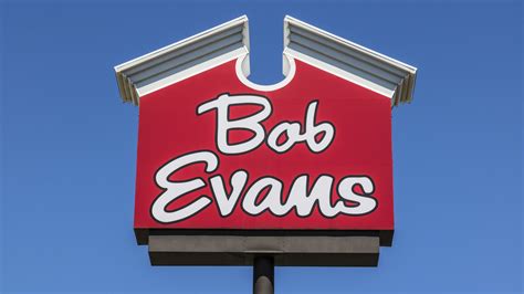  Bob Evans restaurant is the perfect go to for a satisfying lunch or dinner. We offer classic American favorites, innovative menu items, and family sized meals made with fresh ingredients and served with a smile. Come on in, order takeout, or have your favorite food delivered right to you! .