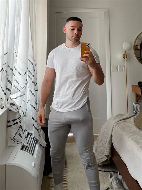 Gray sweatpants, of course, are just sweatpants that are gray. But online, “gray sweatpants” are the equivalent of a simpering wink between the digital thirsty.