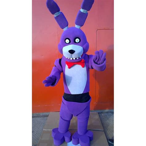 Made my own FNAF Vanny cosplay out of a wig, vanny mask and SB