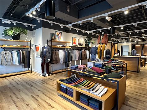 Bonobos has been open for about a month now, and has everything from office looks, to fancy suits, all the way down to the socks. From plaid stylish shirts, to comfy jean, playful sweaters and .... 