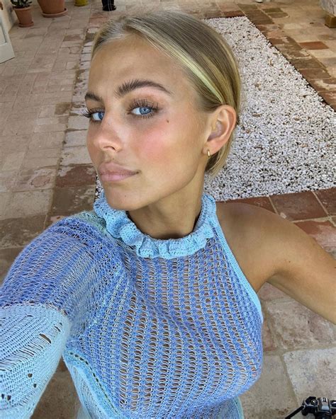 Boobs selfy.  Thousands of new images every day Completely Free to Use High-qualit...