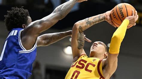 Boogie Ellis scores 20 points in his homecoming to lead No. 23 USC over Seton Hall, 71-63
