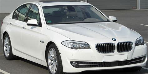 Book BMW 3 SERIES Luxury Wedding Car on Rent - Patra Tours …