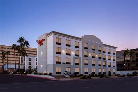 Book Hampton Inn Phoenix Biltmore Hotels - cheapoair.com