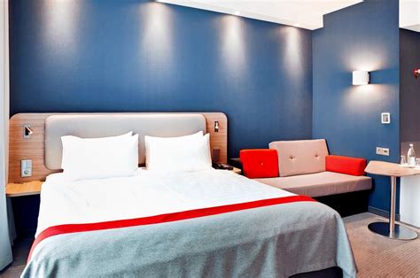 Book Holiday Inn Express Frankfurt Airport Raunheim (Raunheim) 2021