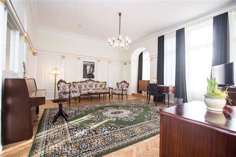 Book Hotel Grand in Lodz Hotels.com