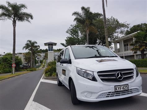 Book Luxury Airport Ride Comfort Airport Shuttle, Auckland