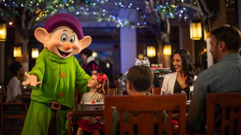 Book disney dining. Currently, you can book dining reservations through the Disney World website up to 60 days before the start of your trip (for trips that last up to 10 days). Prior … 