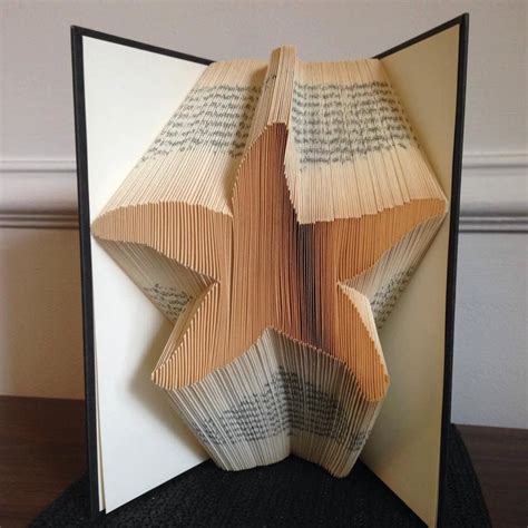 Book folding pattern for a Starfish +Free tutorial by