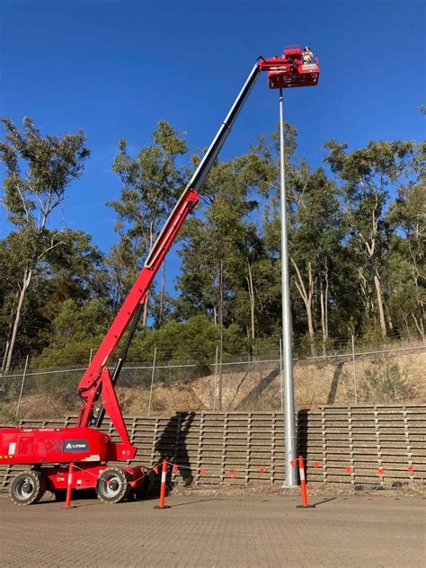 Boom lift hire brisbane.  v.  To make a deep, resonant sound.  What does boom...