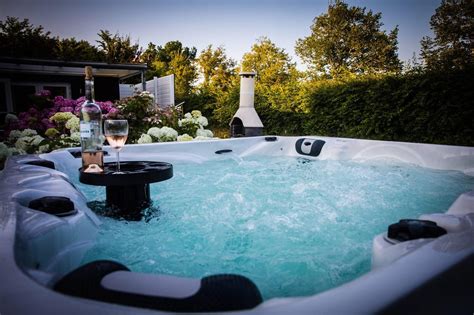 Boot Met Jacuzzi Huren