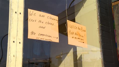 Boot wars on South Congress Avenue? Local boot shop posts 'friendly' signs in window about competition