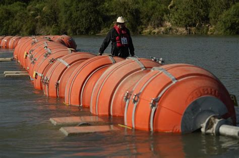 Border buoy barrier in Rio Grande allowed to remain after state appeals ruling