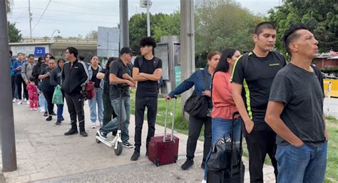 Border commuters fume as CBP closes pedestrian crossing to process wave of migrants