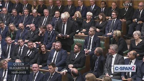 Boris Johnson leads Parliament in tribute to