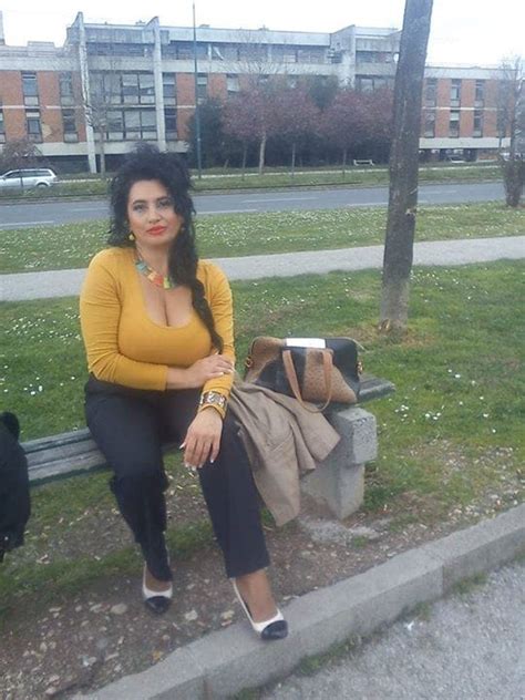 Milf Dating In Bosnia And Herzegovina, Escort Charlene, 25 30 Years Ol