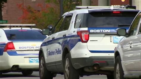 Boston Mayor announces new contract with police union