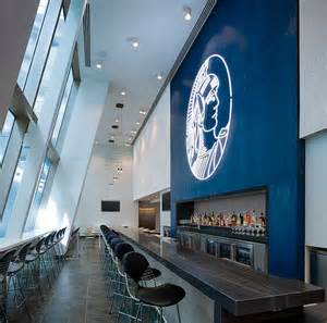 This 11,650 square foot lounge is open 5 a.m. – 11 p.m. and is similar in size to many American Express Centurion lounges. The first Chase Sapphire lounge was opened in Hong Kong. Boston is the first in the United States, though there’s a separate separate ‘Sapphire Terrace’ open in Austin.. 