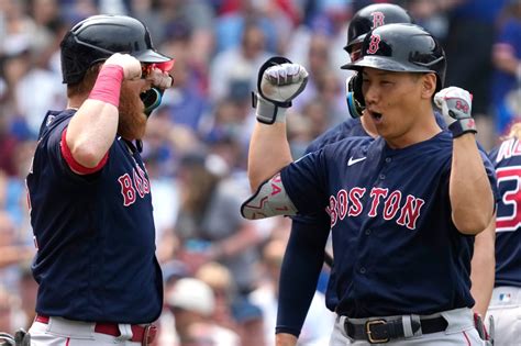 Boston bats unload in commanding series finale victory over Cubs