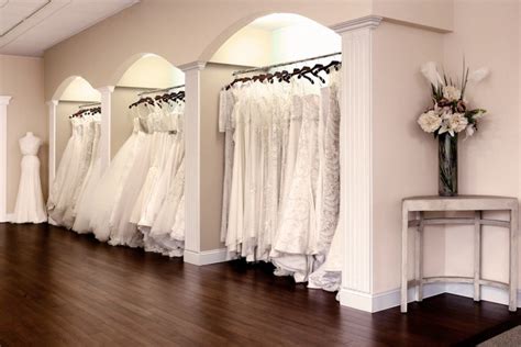 Boston bridal shops. Malinda Macari started Boston's top bridal boutique where she gives the brides an unforgettable designer wedding dress shopping experience. 