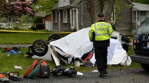 Updated on: December 11, 2023 / 12:12 AM EST / CBS Boston. WALTHAM - One person is dead and two others were hurt in a rollover car crash late Saturday night in Waltham. It happened on Moody Street .... Boston car accident