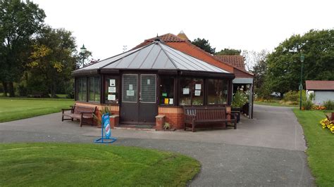 Botanical gardens cafe rhyl The snow has gone away, hip