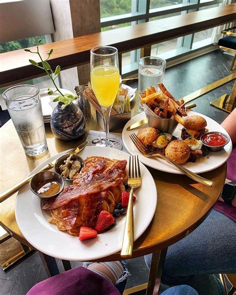 Bottomless brunch chicago. Receive the best bottomless brunch deal in Chicago for only $25. The special at El Mariachi Tequila Bar also includes a delicious entree. Photo Credit: Angelina Angelina Ristorante | 3561 North Broadway Street. An Italian date-night spot by night but a lively brunch place in Chicago by day, Angelina’s offers a … 
