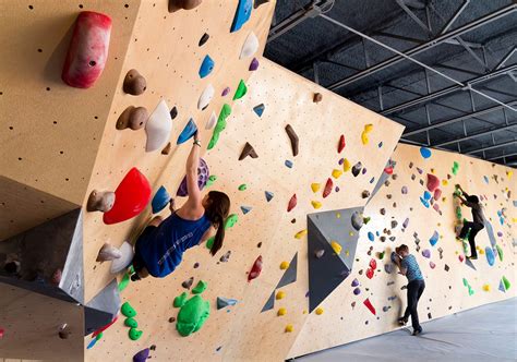 Boulders gym. Boulders Sport is one of the coolest attractions in the Central Texas area. This gym in Harker Heights has been around for years and has a great, friendly atmosphere and staff. The variety of walls with varying technical difficulties is just awesome. There's something here for pretty much anyone who enjoys indoor rock climbing … 