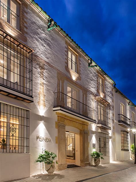 Boutique in spanish.  M&aacute;s informaci&oacute;n en el diccionario ingl&eac...