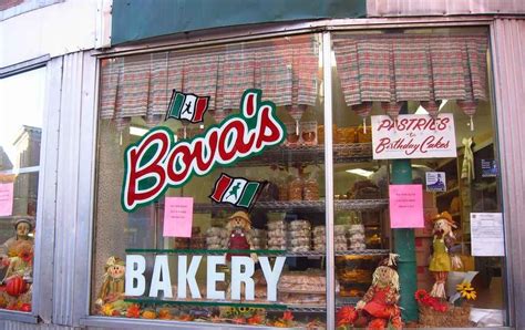Bova bakery. Who is Bova's Bakery. Family-owned and operated since 1926, Bova's Bakery is the premier bakery of Boston's North End. For over eighty years Bova's Bakery has been commi tted to baking authentic homemade items daily with only the healthiest ingredients. Offering a wide variety of Italian specialty cookies, cannolis, pastries and pies, and fresh … 