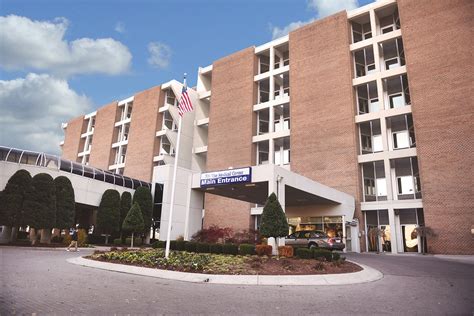 Bowling green medical center. For high-risk pregnancies, The Medical Center at Bowling Green has access to maternal-fetal medicine and specialized care through Norton Children’s Services and The Perinatal Group. This includes specialized care for women carrying multiples or facing challenges such as premature labor, maternal … 
