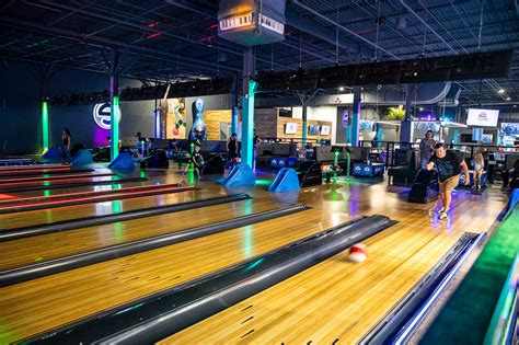 Bowling in Sanford Orlando Fl - Elev8 Fun