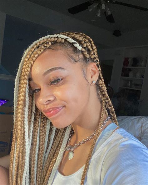 Hey y'all! These Jumbo knotless box braids are so easy and they only took around 2.5 hours to complete. This is my favorite style I've done so far- super beg.... 