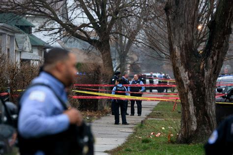 Boy, 15, shot and wounded on Far South Side