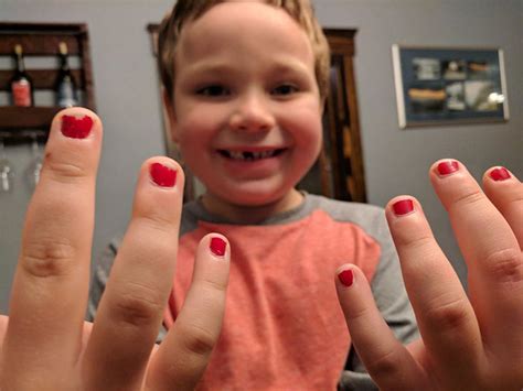 Boy Cries Uncontrollably After Getting Bullied For Wearing Nail …