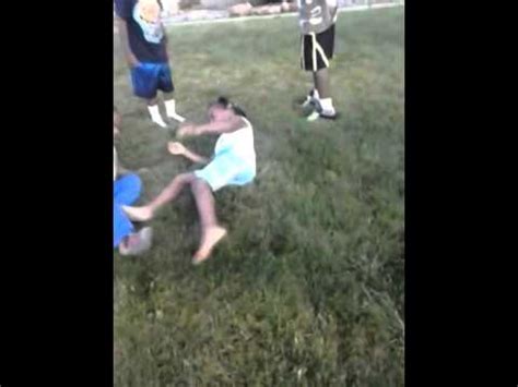 Boy Gets Beaten Up By A Girl! - YouTube