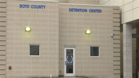 Boyd county jailtracker. Mission Statement. The Bullitt County Detention Center was designed and constructed to provide the citizens of Bullitt County with a safe and secure facility that meets or exceeds the standards articulated by local, state, federal and professional agencies. The Detention Center, under the direction of the Jailer, will ensure the safety of the ... 