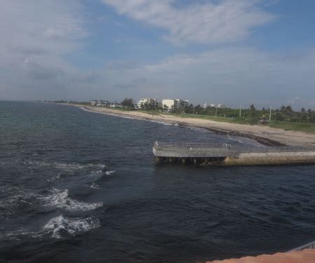Boynton beach inlet camera. Fort Lauderdale - Jensen Beach - Jupiter Inlet - Lake Worth Inlet - West Palm Beach - Boca Raton - Hollywood Beach - Florida Keys. Best web cams in South East Florida with surf cams at Fort Lauderdale, West Palm Beach, Boca Raton and Key Largo. 