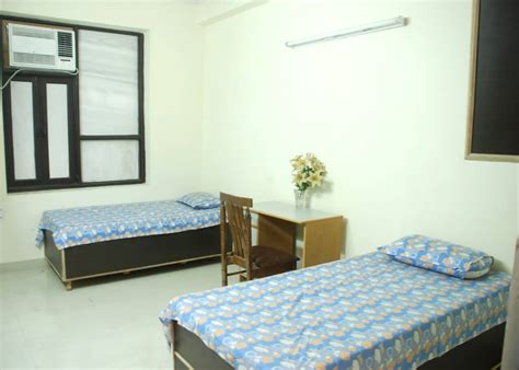 Boys PG Near PVR Plaza, Delhi Boys Hostels NEar PVR Plaza