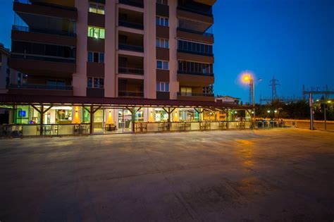 veodersti.rgarabwor.edu.pl. 