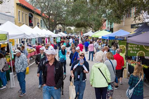 Bradenton farmers market. Jun 21, 2023 · Sprouts Farmers Market this week announced opening plans for its first Bradenton store at 1149 Cortez Road W. Sprouts photo. James A. Jones Jr. 941-720-4839. James A. Jones Jr. covers business ... 