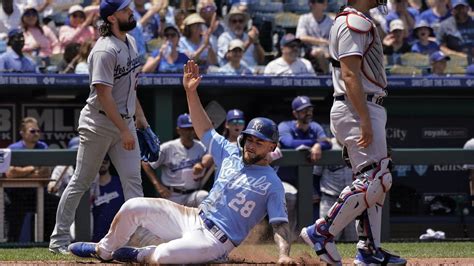 Brady Singer dazzles as Royals blow out Dodgers to win first series since May 17