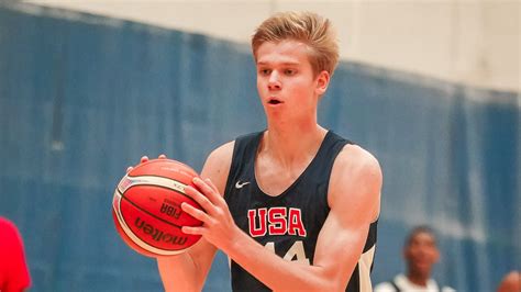 Dick was the top recruit for the Jayhawks 2022 class, ranking as the No. 22 player in the country and the second most highly rated player in the state of Kansas. Now, he is one of the best shooters in all of college basketball. Averaging 14.4 points, 4.5 rebounds, and 1.5 steals per game, Dick has been one of the best freshmen this season.. 