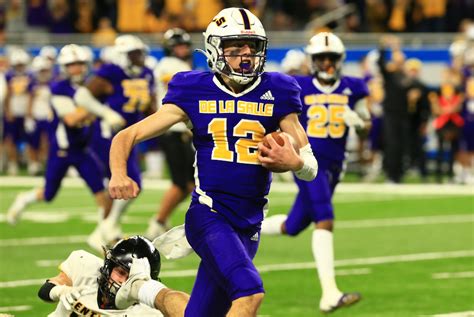 Aug 20, 2022 · Warren De La Salle quarterback Brady Drogosh has an excellent memory, which can be a blessing and a curse. The curse aspect comes in when he thinks back to the 2020 season, when the Pilots ... 
