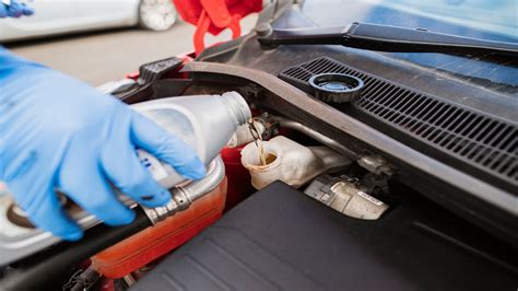 Brake flush cost. Brake Fluid Check & Change Service. We’ll start by checking the condition of your brake fluid for free. If there are signs of contamination and you choose to move forward with our Brake Fluid Flush, our service technicians will replace your old fluid with high-quality brake fluid. Don’t compromise your braking system, schedule an ... 