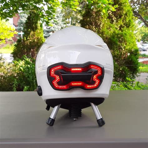 Brake free helmet light. An extra brake light on the helmet boosts safety by shining directly into other road users' field of view and alerting them of a decelerating vehicle. The Cosmo Connected takes this one step ... 
