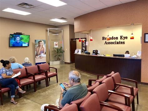 Brandon eye associates. Brandon Eye Associates. 105 Southern Oaks Dr. Plant City, FL 33563. (813) 754-1869. OVERVIEW. 
